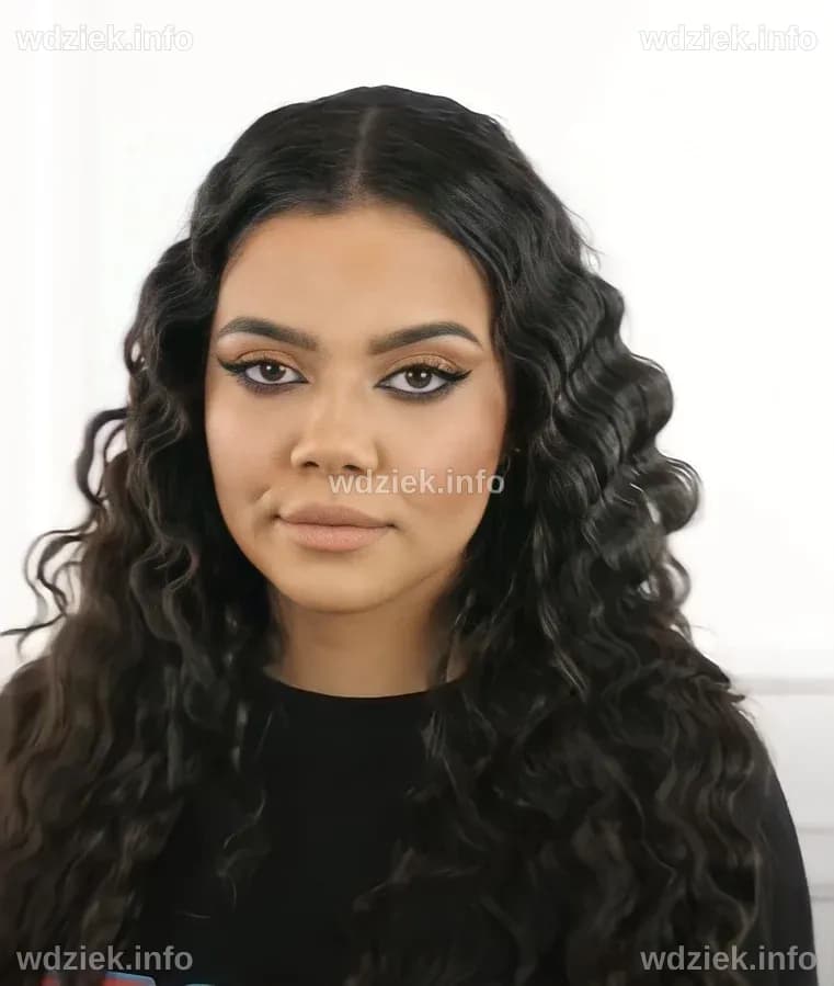 The Life and Career of Lexy Chaplin: A Comprehensive Biography